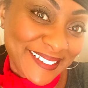 Meet your Posher, Cassandra